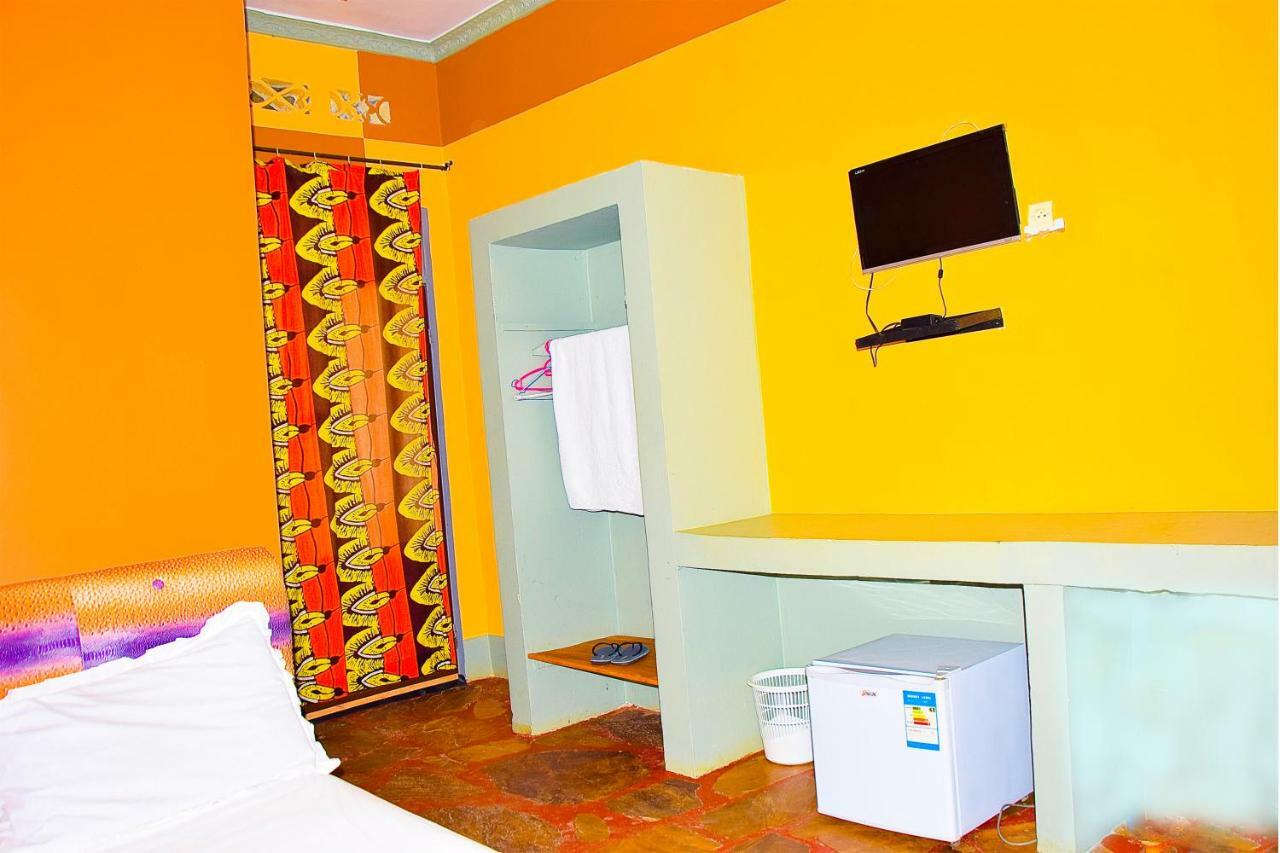 Saint Blaise Hotel Gatumba Kültér fotó