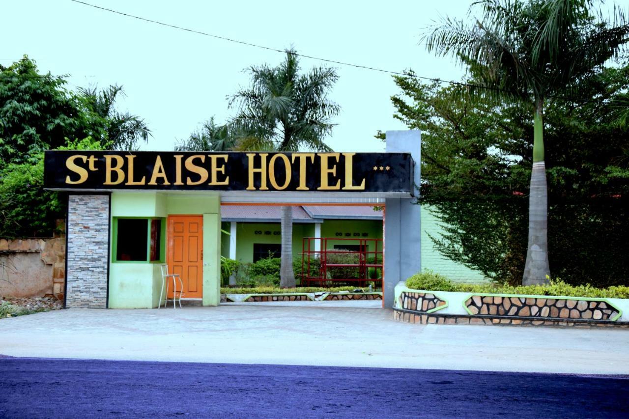 Saint Blaise Hotel Bujumbura Szoba fotó